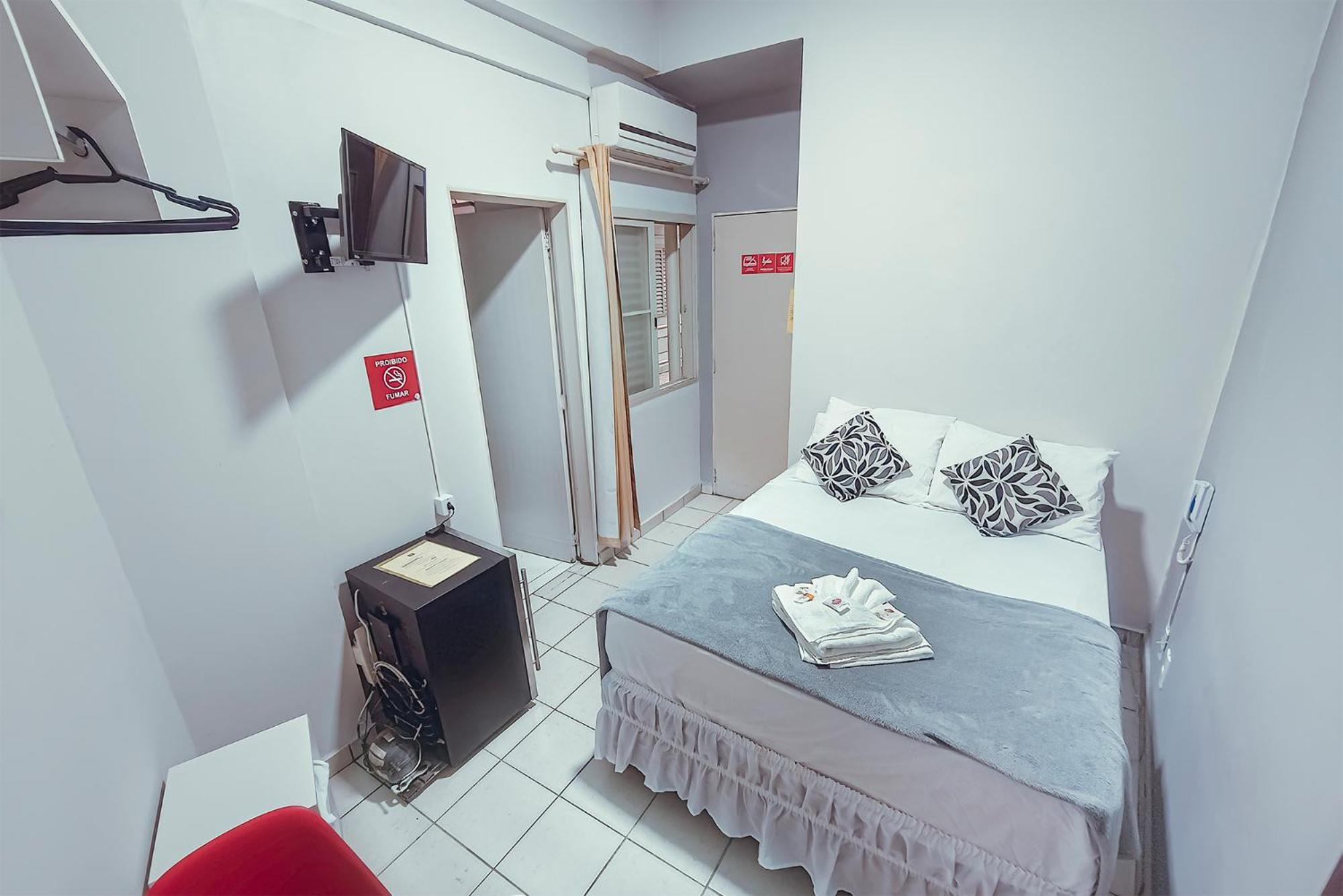 Hotel Apiacas リベイラン・プレト エクステリア 写真
