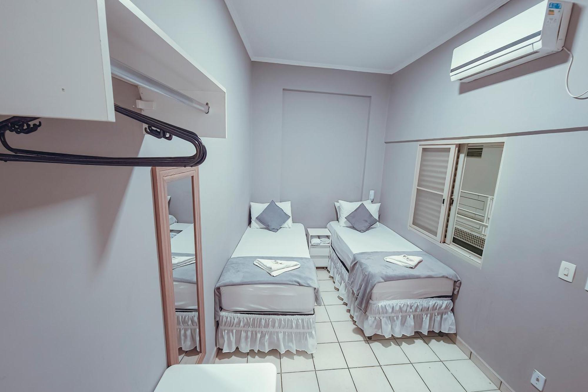 Hotel Apiacas リベイラン・プレト エクステリア 写真